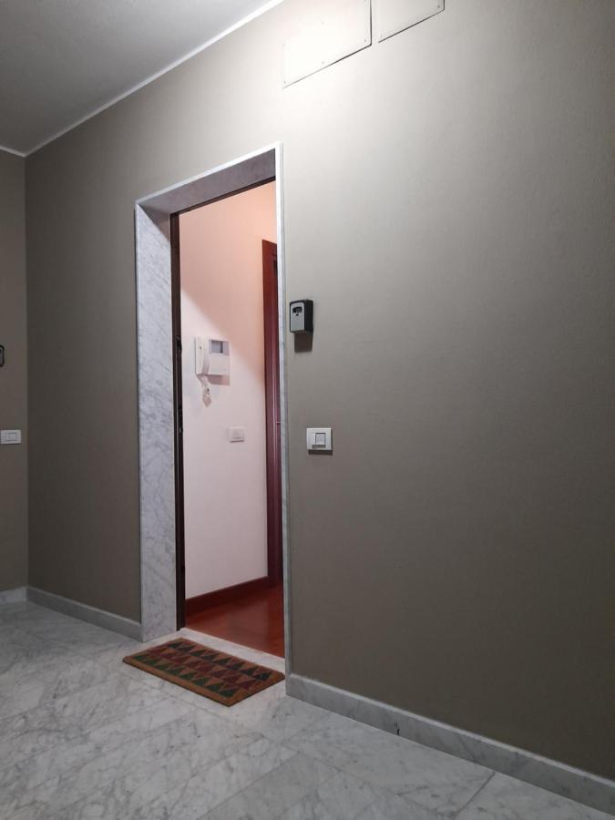 Da Sofia Apartment-Parking 卡利亚里 外观 照片