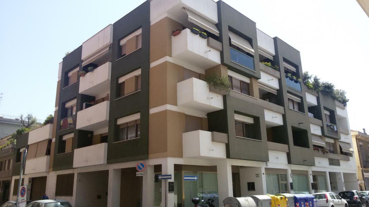 Da Sofia Apartment-Parking 卡利亚里 外观 照片